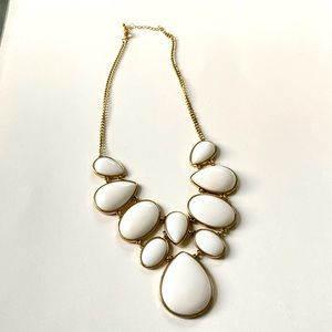 White Fashion Necklace